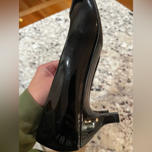 Trotters Women’s Black Patent Leather Pointed Toe 2” Heel Size 10 - Picture 10 of 12